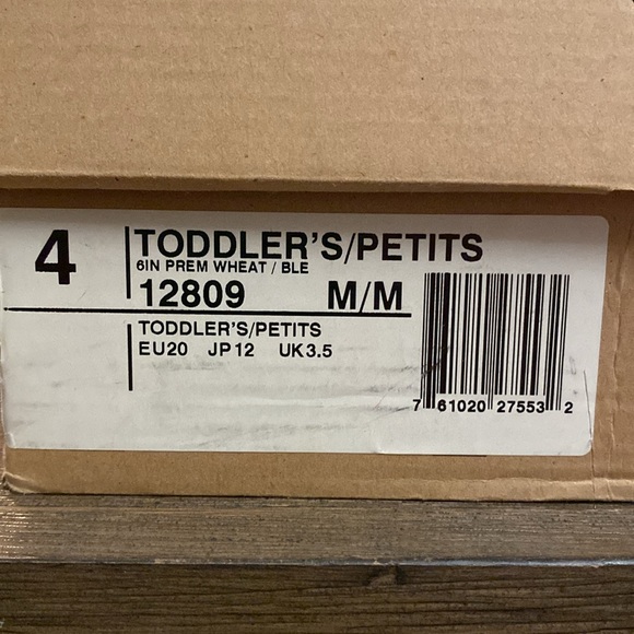 Toddler classic timberland boots size 4C, in great condition - Picture 2 of 4